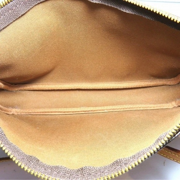 Louis Vuitton crossbody Pochette - Picture 5 of 9